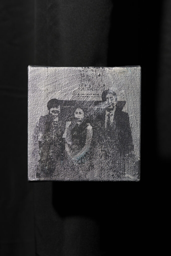 HAPPY SPRING, 2022, Silk screen on canvas, 12×12cm, Installation view: 