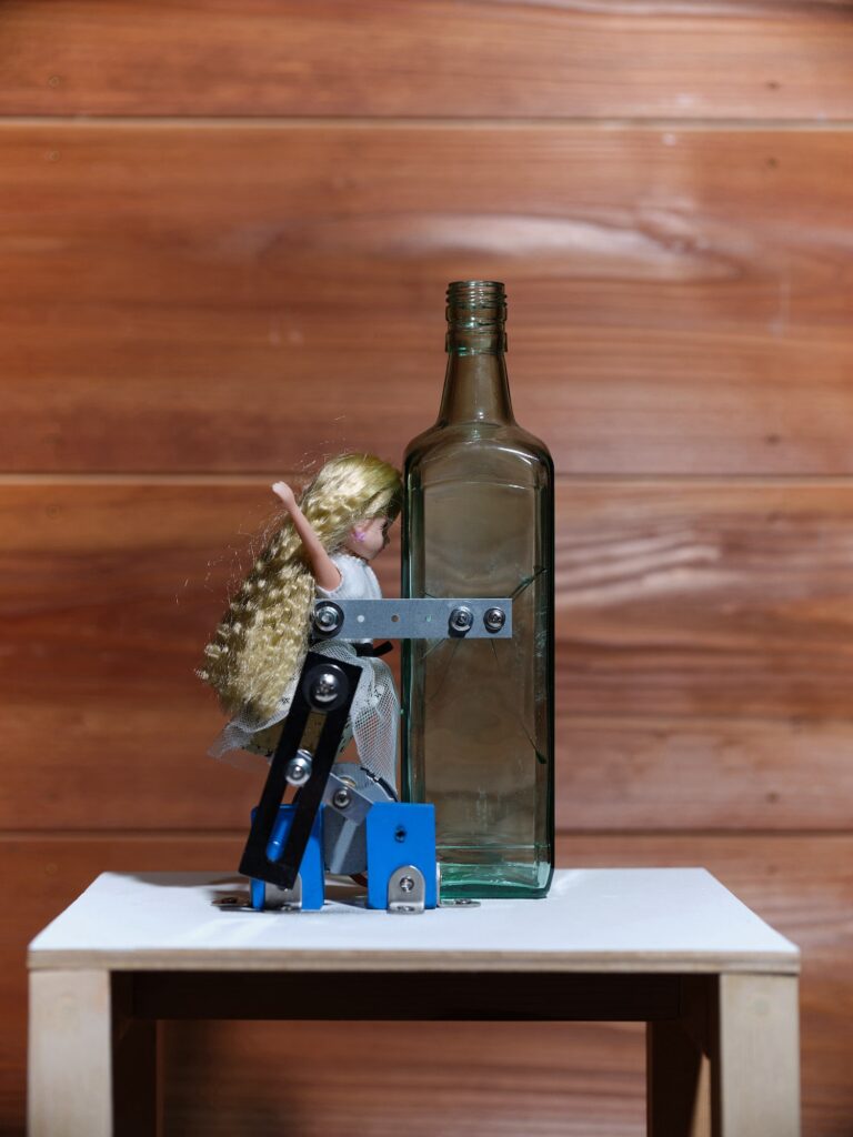 Automatic Self-Destructive Machine 