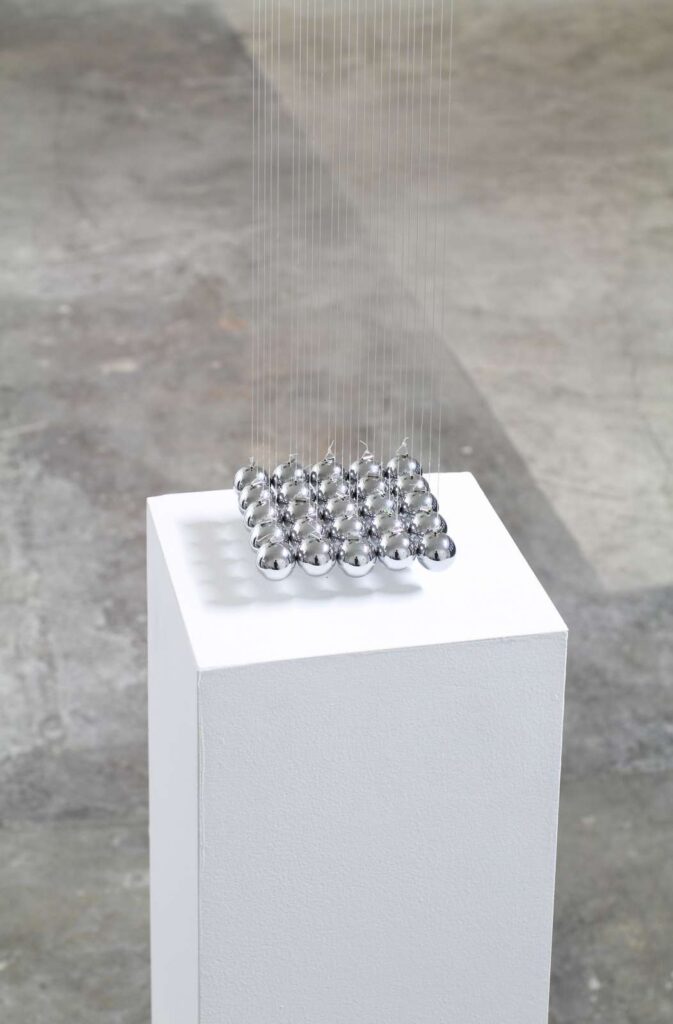 Chain Reaction / Rain of Zero gravity / Fog