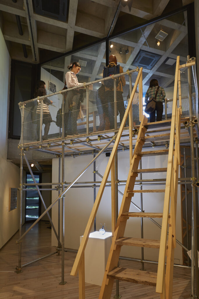 Installation view: “Don’t Follow the Wind: Non-Visitor Center” (Watari-Um Museum, Tokyo, 2015), Photo by Kenji Morita, Courtesy of the artist and Don’t Follow the Wind Committee