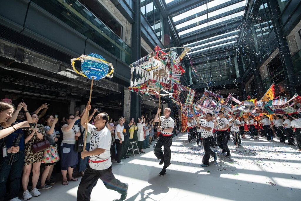 Opening Dragon Dance Performance, Photo by Jenny ZENG / Epoch Times Hong Kong