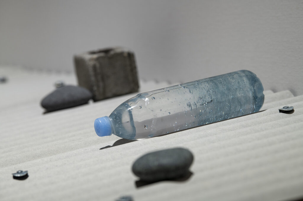 屋根のコンポジション(2024) Photo by Kazuo Fukunaga, Courtesy of Museum of Contemporary Art Tokyo